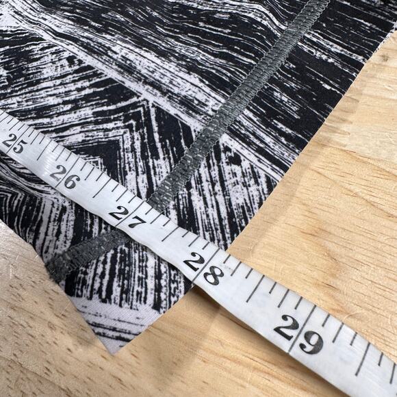 Lululemon Namaskar Pant II Heat Wave White Black Women's Size 8 EUC - Picture 9 of 9